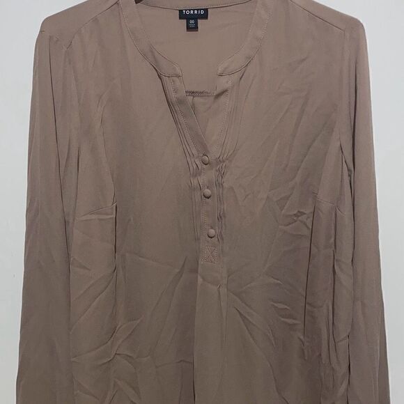 Torrid Women's Brown Pleated Popover Split Neckline Long Sleeve Blouse Size 00 - Picture 1 of 8